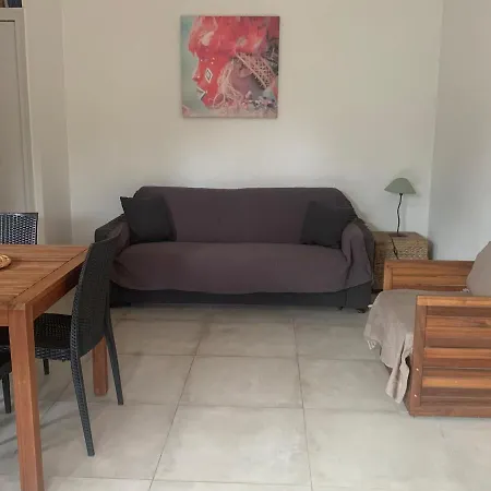 Сasa de vacaciones Mini Santa Giulia A 120m De La *