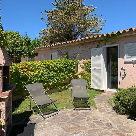 Сasa de vacaciones Mini Santa Giulia A 120m De La *